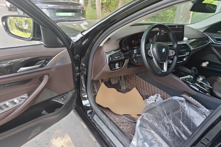 Used BMW 5 Series 2021 525Li Luxury Package Driver Seat