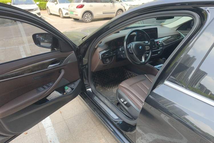 Used BMW 5 Series 2021 Updated Version 525Li Luxury Package Driver Seat