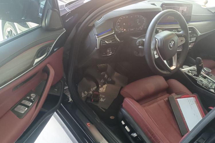 Used BMW 5 Series 2021 530Li Luxury Edition Premium Package Driver Seat