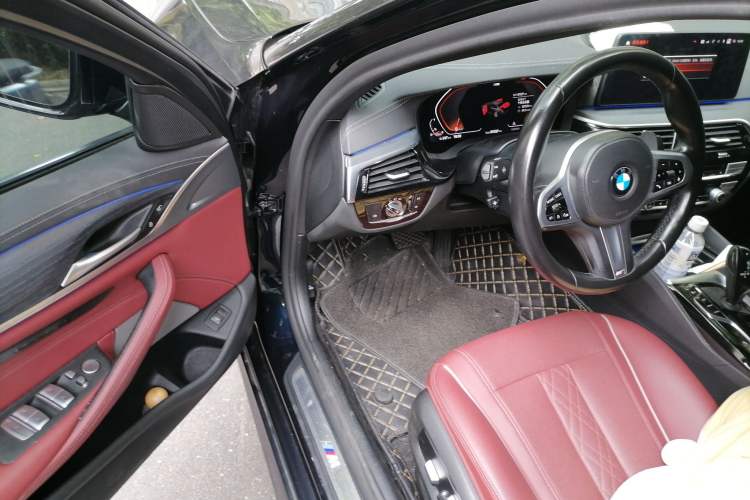Used BMW 5 Series 2021 530Li Leading Model M Sport Package Driver Seat