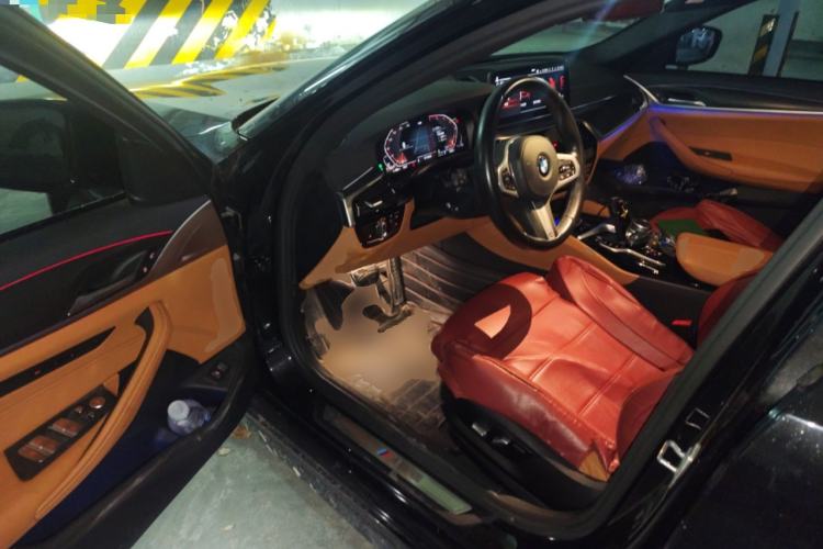 Used BMW 5 Series 2021 525i M Sport Package Driver Seat