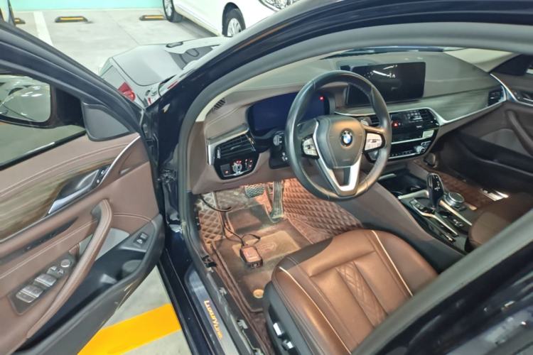 Used BMW 5 Series 2021 Restyled 530Li Leading Edition Luxury Package Driver Seat