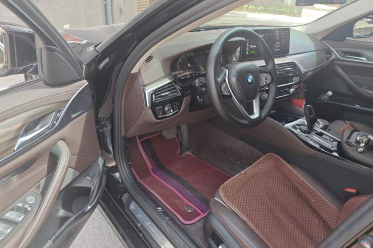 Used BMW 5 Series 2021 530Li Leading Luxury Package Driver Seat