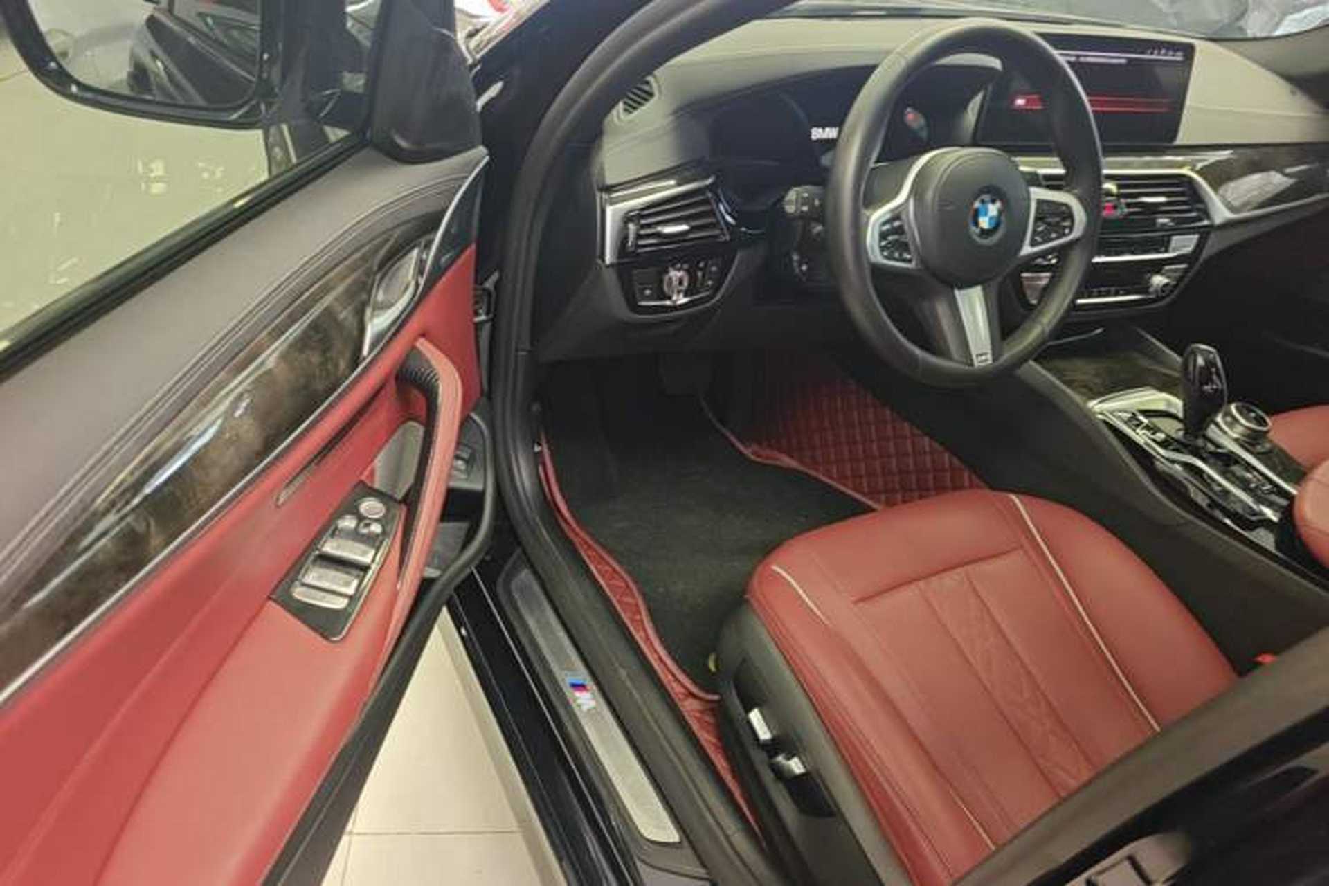 Used BMW 5 Series 2021 Facelifted 525Li M Sport Package Driver Seat