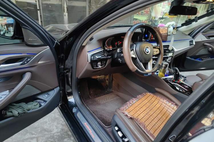 Used BMW 5 Series 2021 Updated 530Li Luxury Package Premium Edition Driver Seat