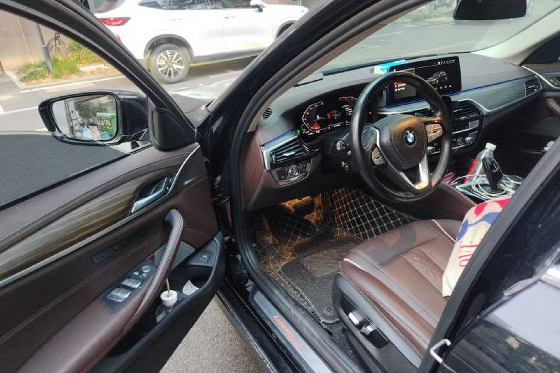 Used BMW 5 Series 2021 Restyled 530Li Leading Edition Luxury Package Driver Seat