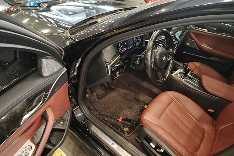 Used BMW 5 Series 2021 Facelifted 525Li M Sport Package Driver Seat