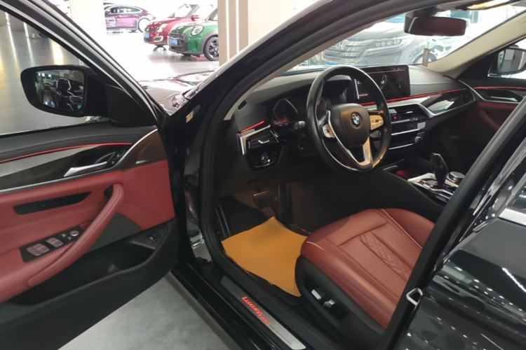 Used BMW 5 Series 2021 525Li Luxury Package Driver Seat