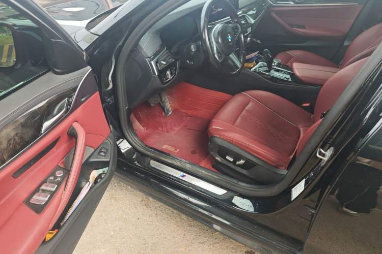 Used BMW 5 Series 2021 525Li M Sport Package Driver Seat