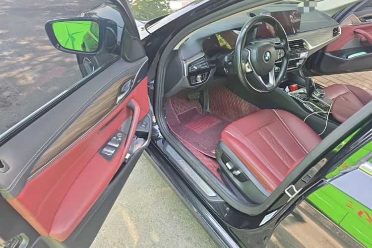 Used BMW 5 Series 2021 Restyled 530Li Leading Edition Luxury Package Driver Seat