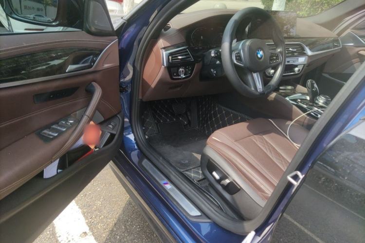 Used BMW 5 Series 2021 525Li M Sport Package Driver Seat