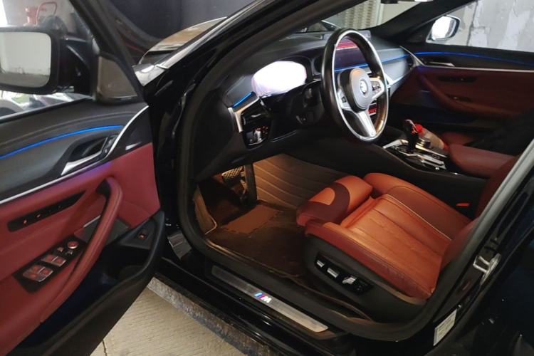 Used BMW 5 Series 2021 530Li Luxury Edition M Sport Package Driver Seat