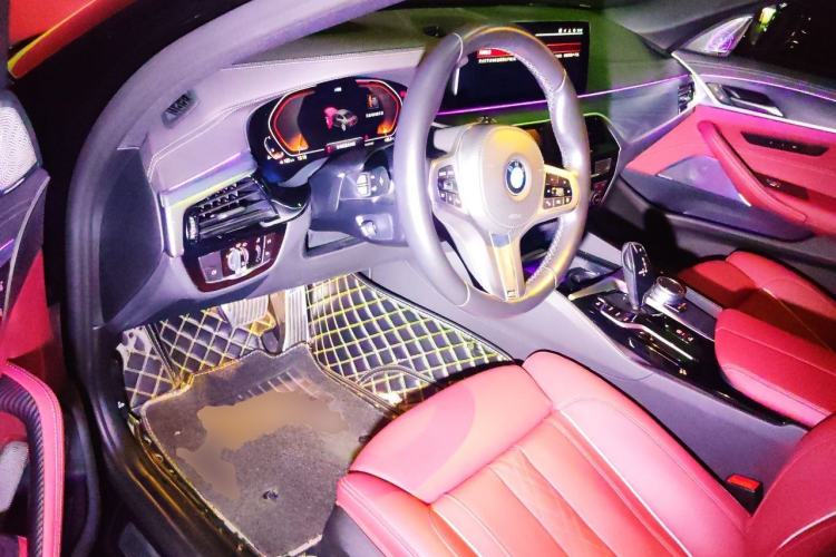 Used BMW 5 Series 2021 530Li Luxury Edition M Sport Package Driver Seat
