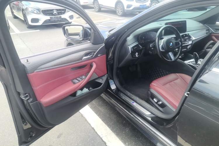 Used BMW 5 Series 2021 530Li Leading Model M Sport Package Driver Seat