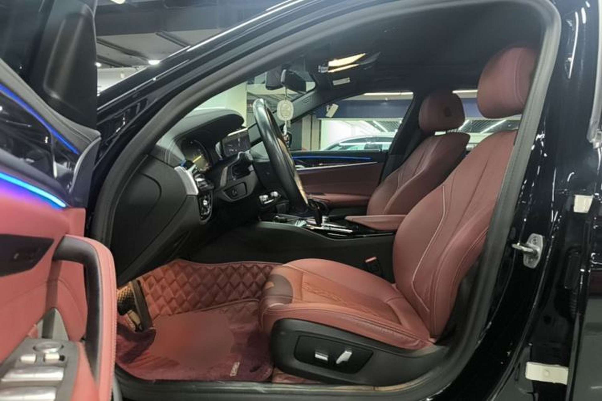 Used BMW 5 Series 2021 525Li M Sport Package Driver Seat