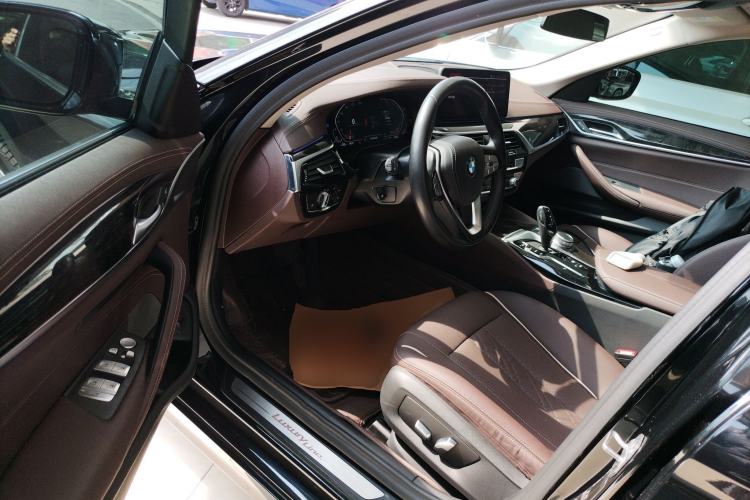 Used BMW 5 Series 2021 525Li Luxury Package Driver Seat