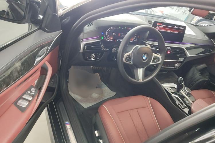 Used BMW 5 Series 2021 Facelifted 525Li M Sport Package Driver Seat