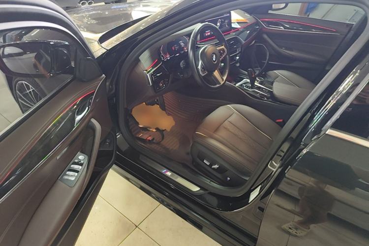 Used BMW 5 Series 2021 530Li Leading Model M Sport Package Driver Seat