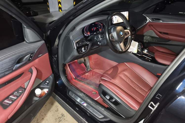 Used BMW 5 Series 2021 530Li Leading Model M Sport Package Driver Seat