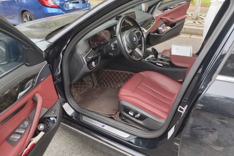 Used BMW 5 Series 2021 525Li M Sport Package Driver Seat