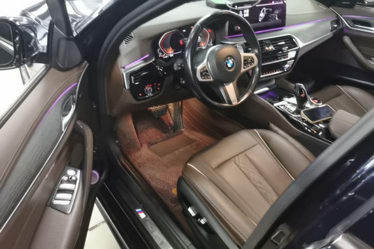 Used BMW 5 Series 2021 530Li Leading Model M Sport Package Driver Seat