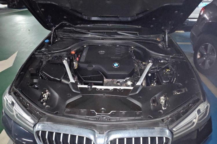 Used BMW 5 Series 2021 525Li M Sport Package Engine Bay