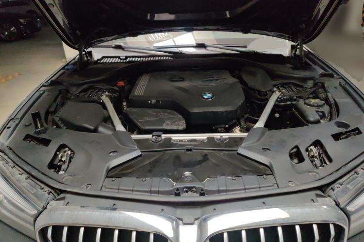 Used BMW 5 Series 2021 525Li M Sport Package Engine Bay