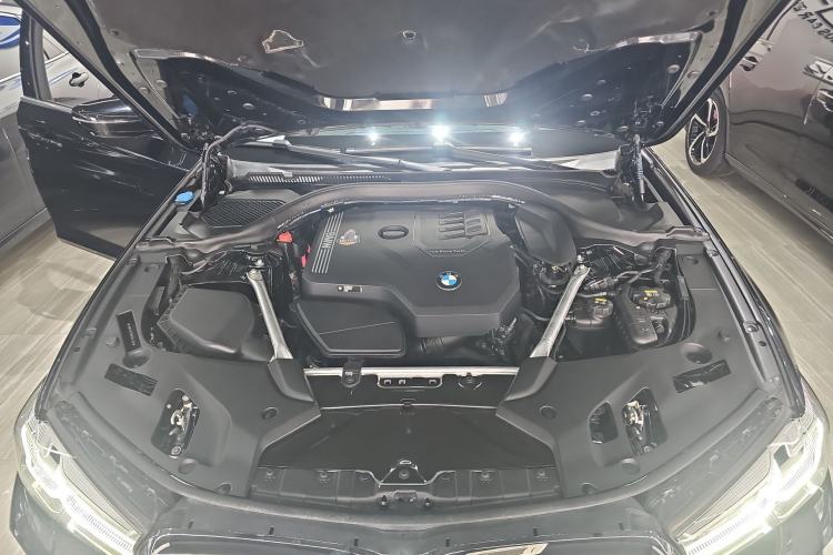 Used BMW 5 Series 2021 530Li Leading Model M Sport Package Engine Bay