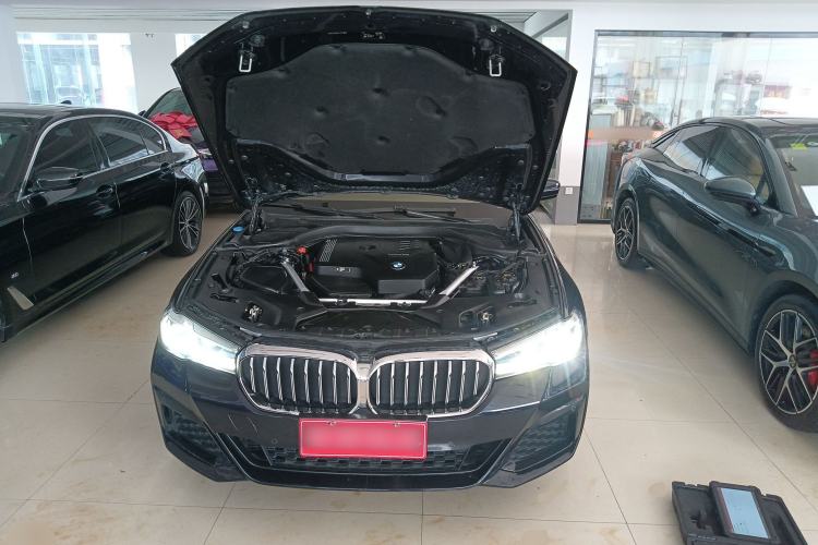 Used BMW 5 Series 2021 530Li Leading Model M Sport Package Engine Bay