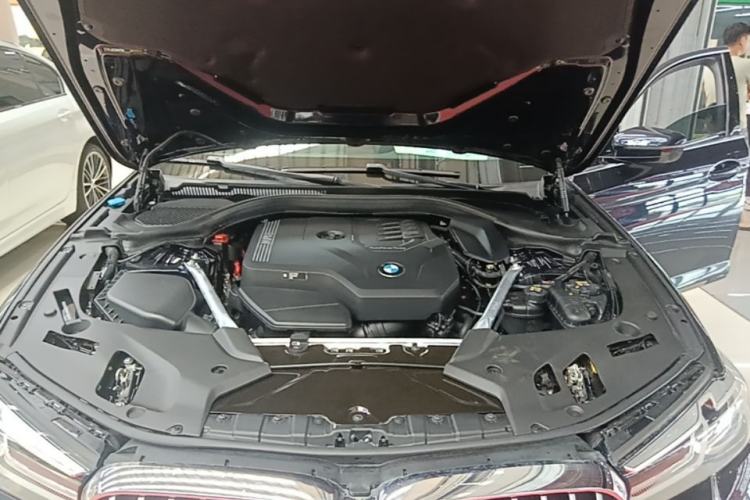 Used BMW 5 Series 2021 Facelifted 530Li Leading Edition M Sport Package Engine Bay