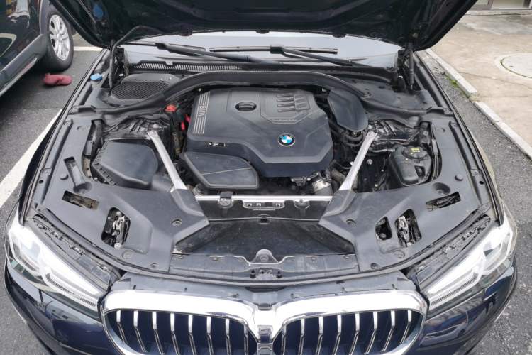 Used BMW 5 Series 2021 525Li Luxury Package Engine Bay