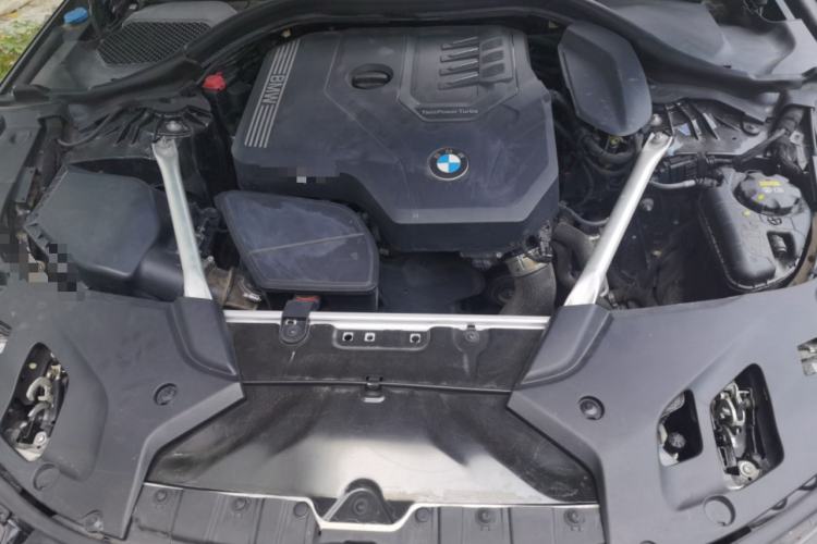 Used BMW 5 Series 2021 525Li M Sport Package Engine Bay