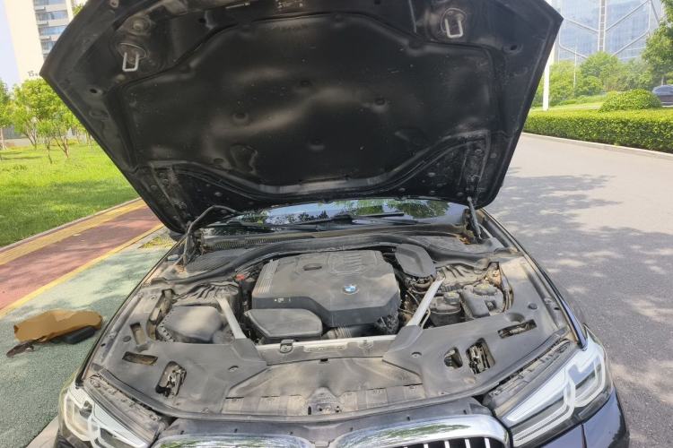 Used BMW 5 Series 2021 530Li Leading Model M Sport Package Engine Bay