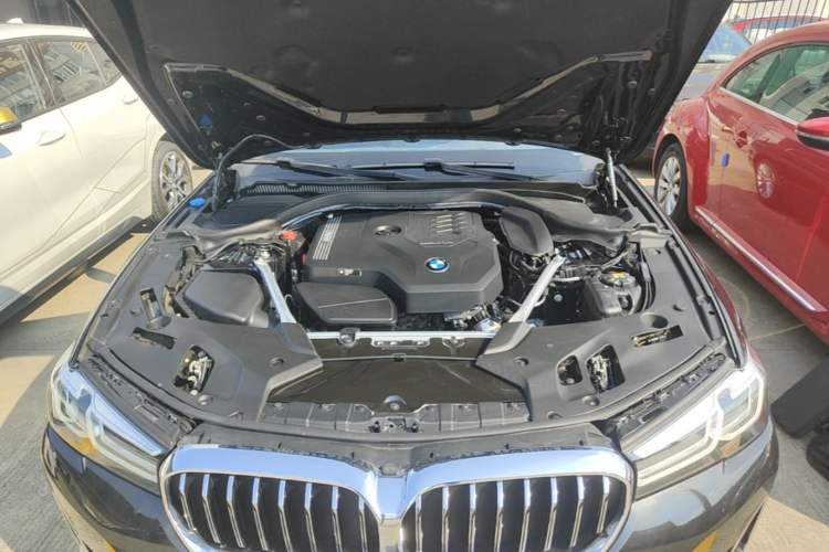 Used BMW 5 Series 2021 525Li Luxury Package Engine Bay