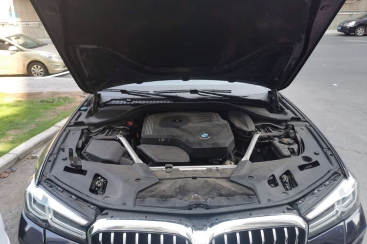 Used BMW 5 Series 2021 525Li M Sport Package Engine Bay