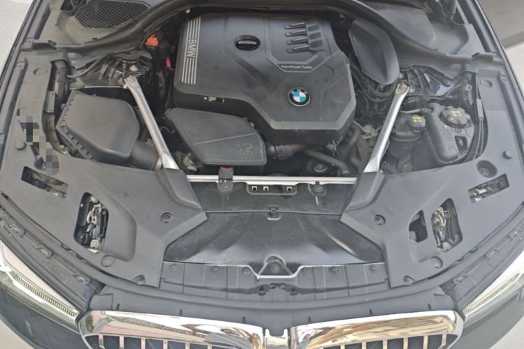 Used BMW 5 Series 2021 530Li Leading Luxury Package Engine Bay
