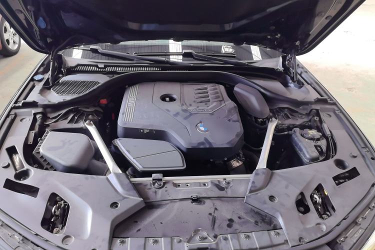 Used BMW 5 Series 2021 525Li Luxury Package Engine Bay