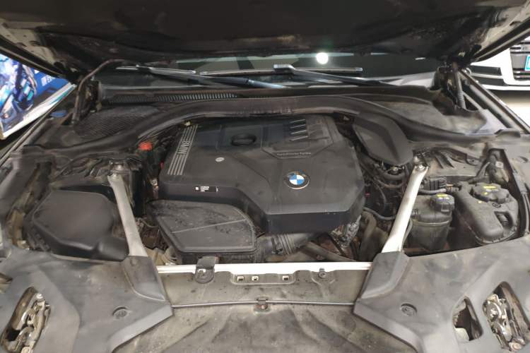 Used BMW 5 Series 2021 Facelifted 530Li Leading Edition M Sport Package Engine Bay