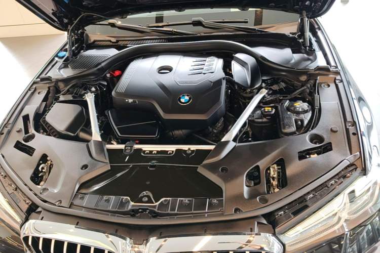 Used BMW 5 Series 2021 530Li xDrive M Sport Package Engine Bay
