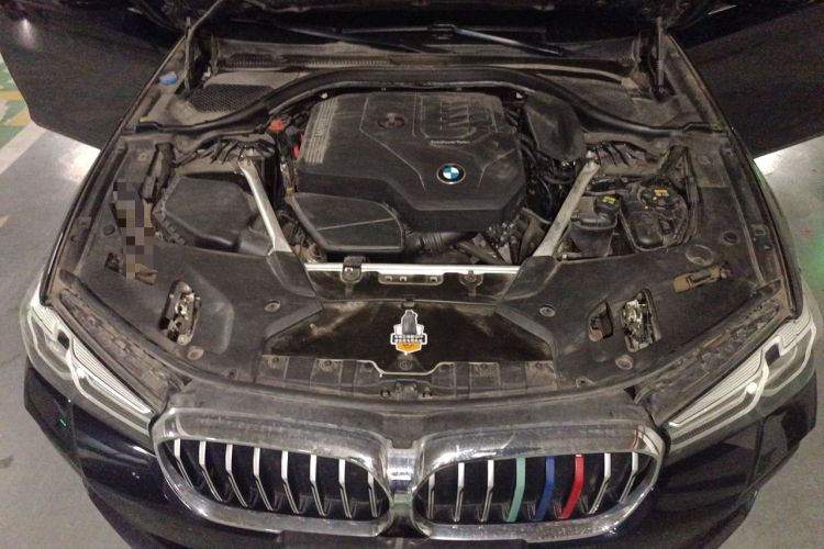 Used BMW 5 Series 2021 530Li Leading Model M Sport Package Engine Bay