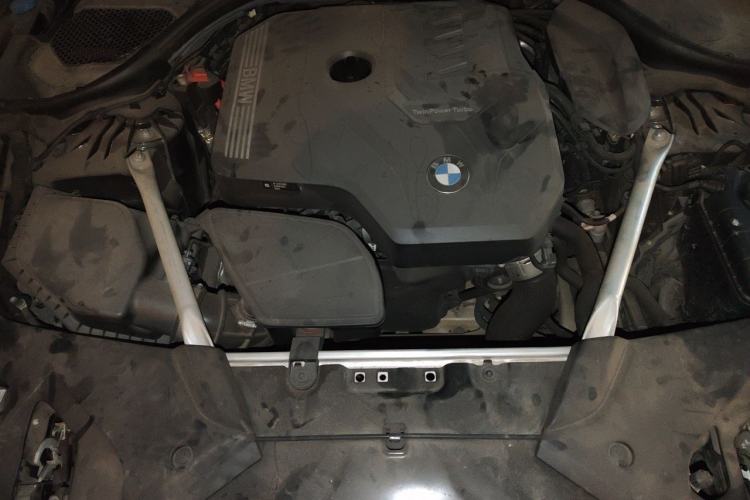 Used BMW 5 Series 2021 Facelifted 525Li M Sport Package Engine Bay