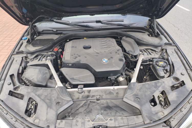 Used BMW 5 Series 2021 525i M Sport Package Engine Bay
