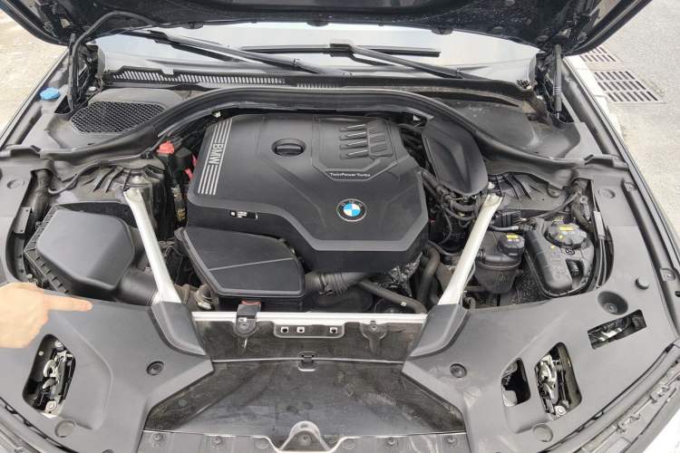 Used BMW 5 Series 2021 Facelifted 530Li Leading Edition M Sport Package Engine Bay