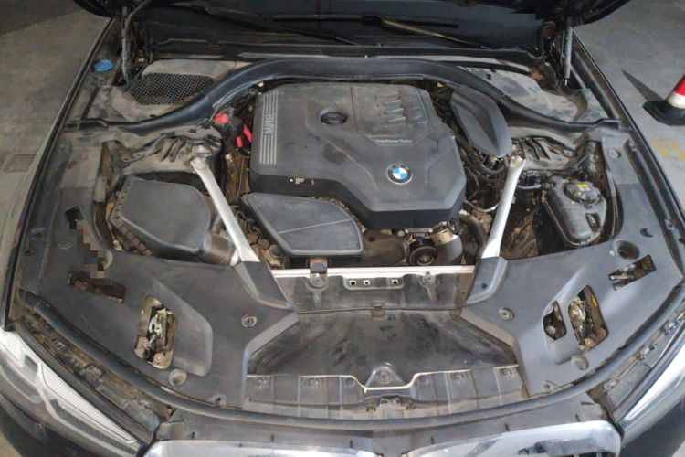 Used BMW 5 Series 2021 525Li Luxury Package Engine Bay