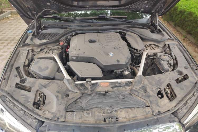 Used BMW 5 Series 2021 525i M Sport Package Engine Bay