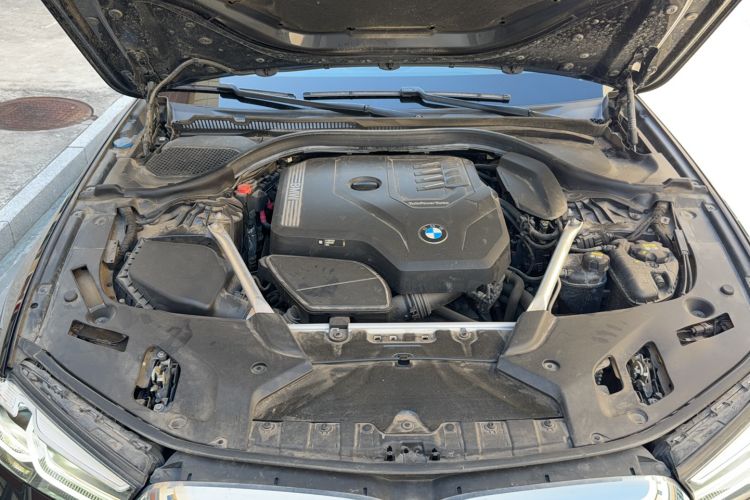Used BMW 5 Series 2021 530Li Leading Model M Sport Package Engine Bay