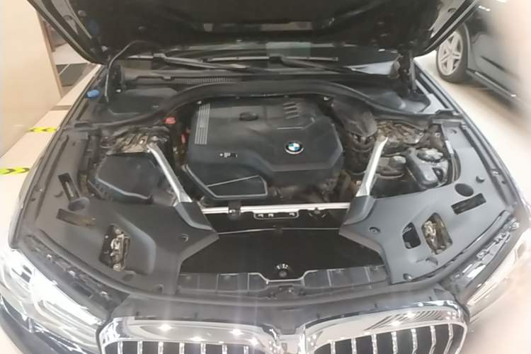 Used BMW 5 Series 2021 530Li Luxury Edition Premium Package Engine Bay