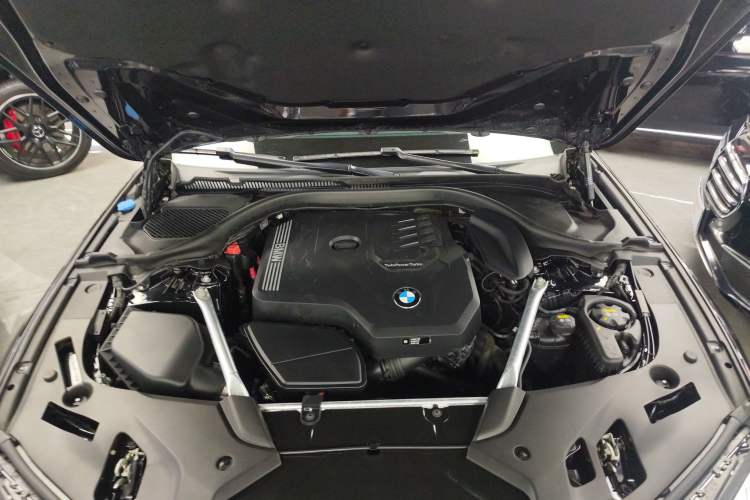 Used BMW 5 Series 2021 530i M Sport Package Engine Bay
