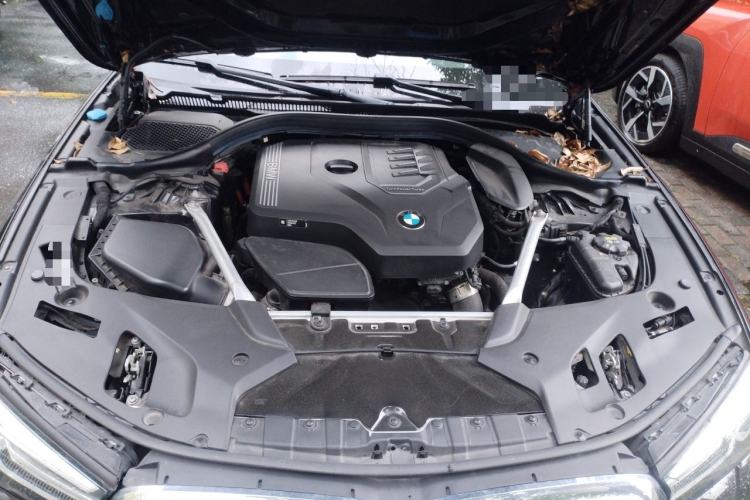 Used BMW 5 Series 2021 Facelifted 525Li M Sport Package Engine Bay
