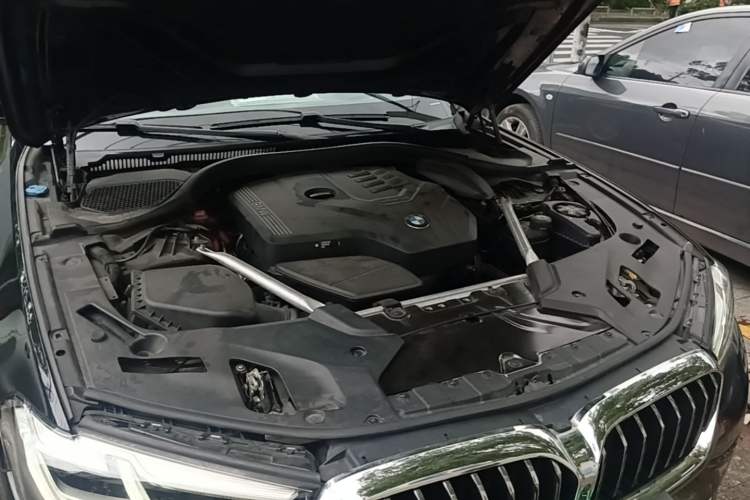 Used BMW 5 Series 2021 530Li Luxury Edition Premium Package Engine Bay
